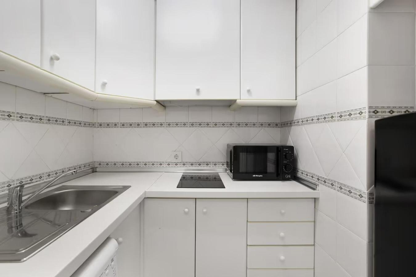 Exclusive Malagueta Beach Apartment มาลากา ภายนอก รูปภาพ